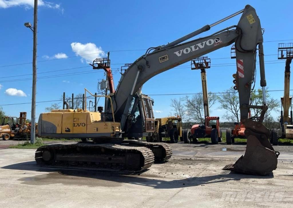 VOLVO 210CL Excavadoras sobre orugas