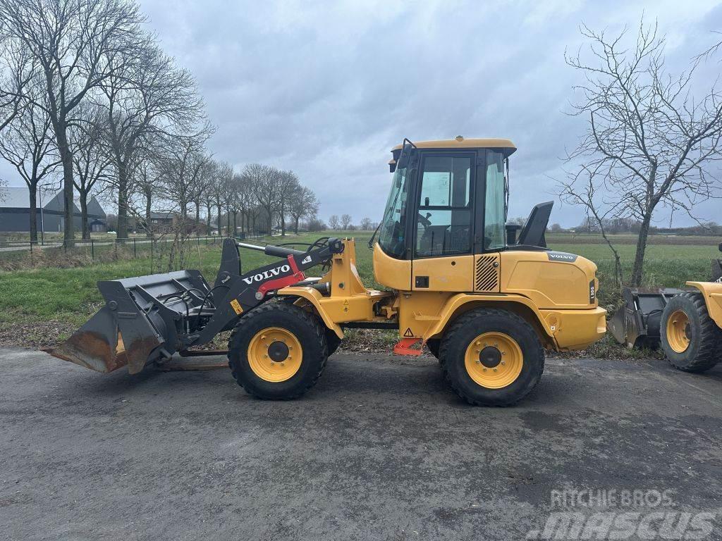 Volvo L30G Cargadoras sobre ruedas