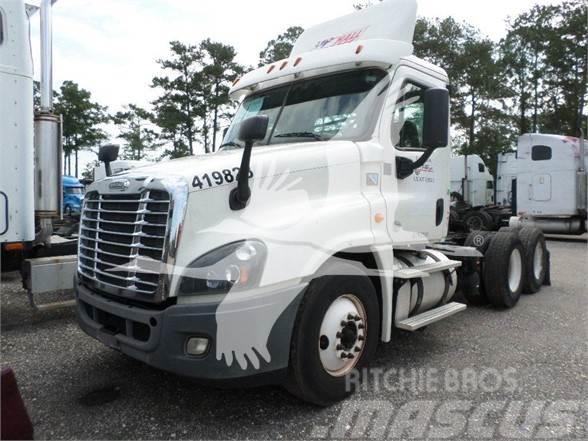 Freightliner FLC115 Otros