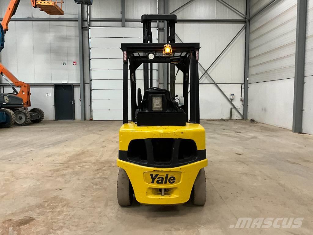 Yale 35 VX Camiones diesel