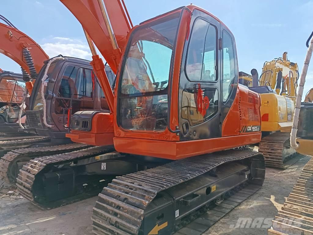 Doosan DX150 LC Excavadoras sobre orugas