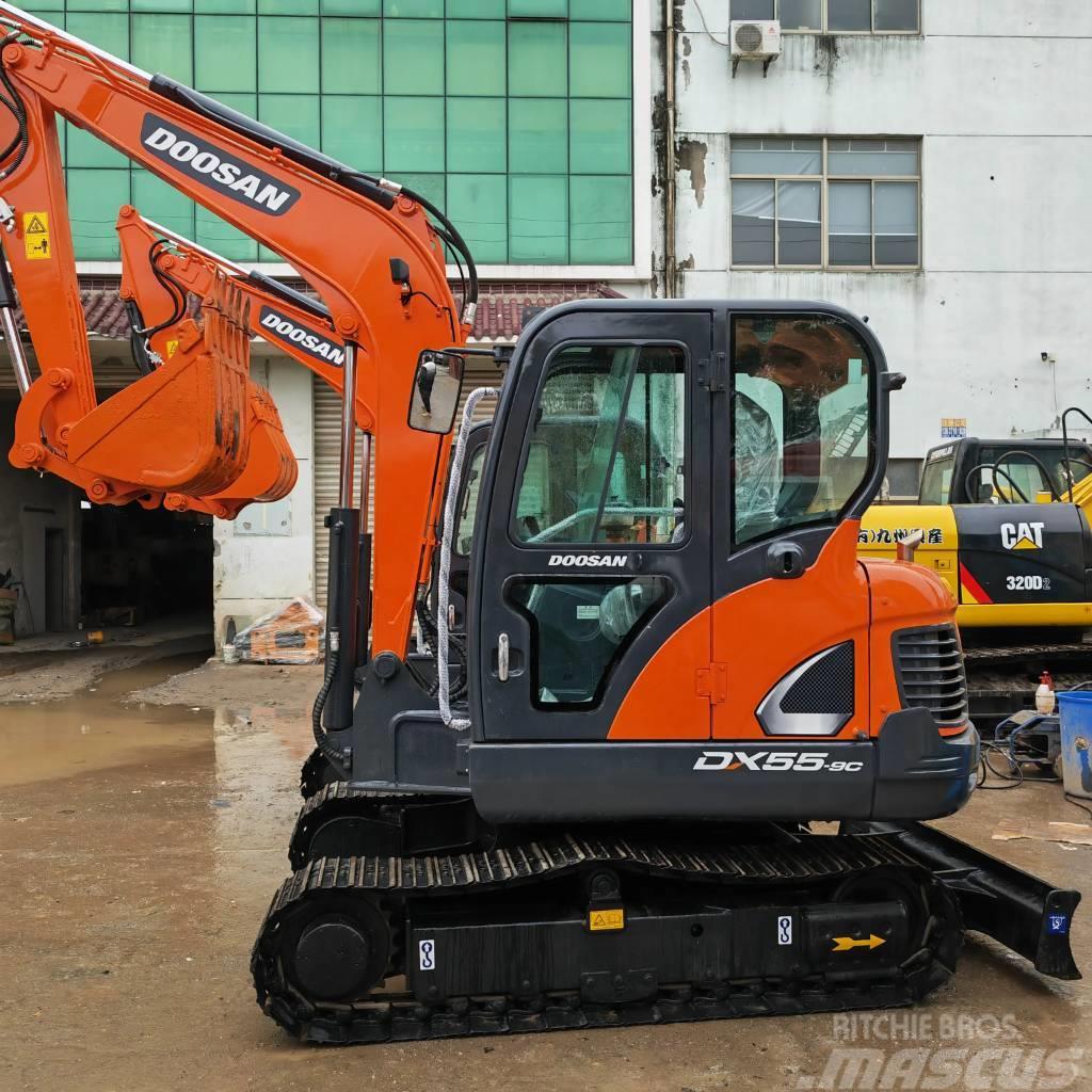 Doosan DX55 Excavadoras sobre orugas