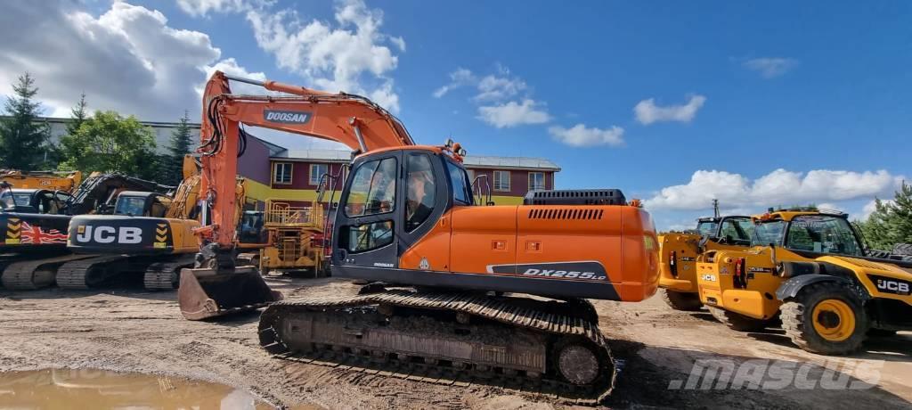 Doosan DX 255LC Excavadoras sobre orugas