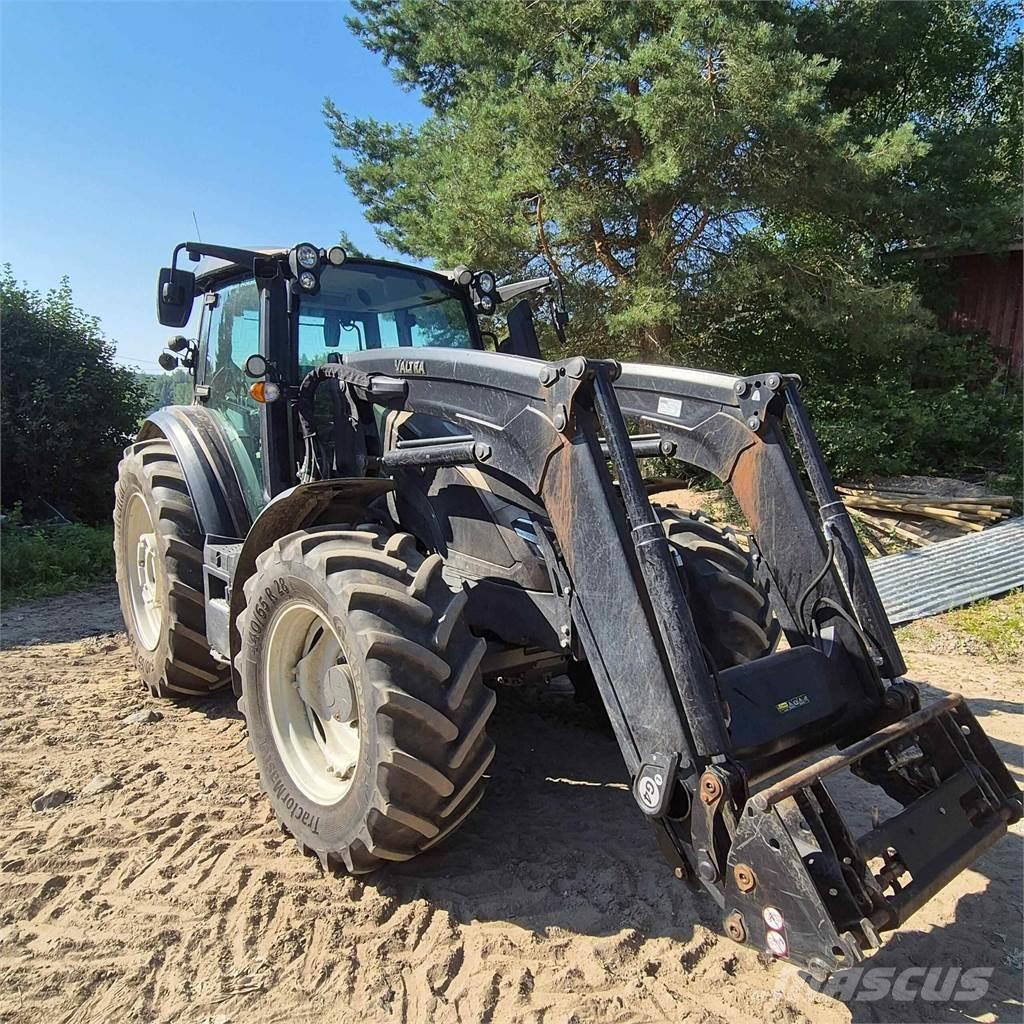 Valtra G135 Tractores