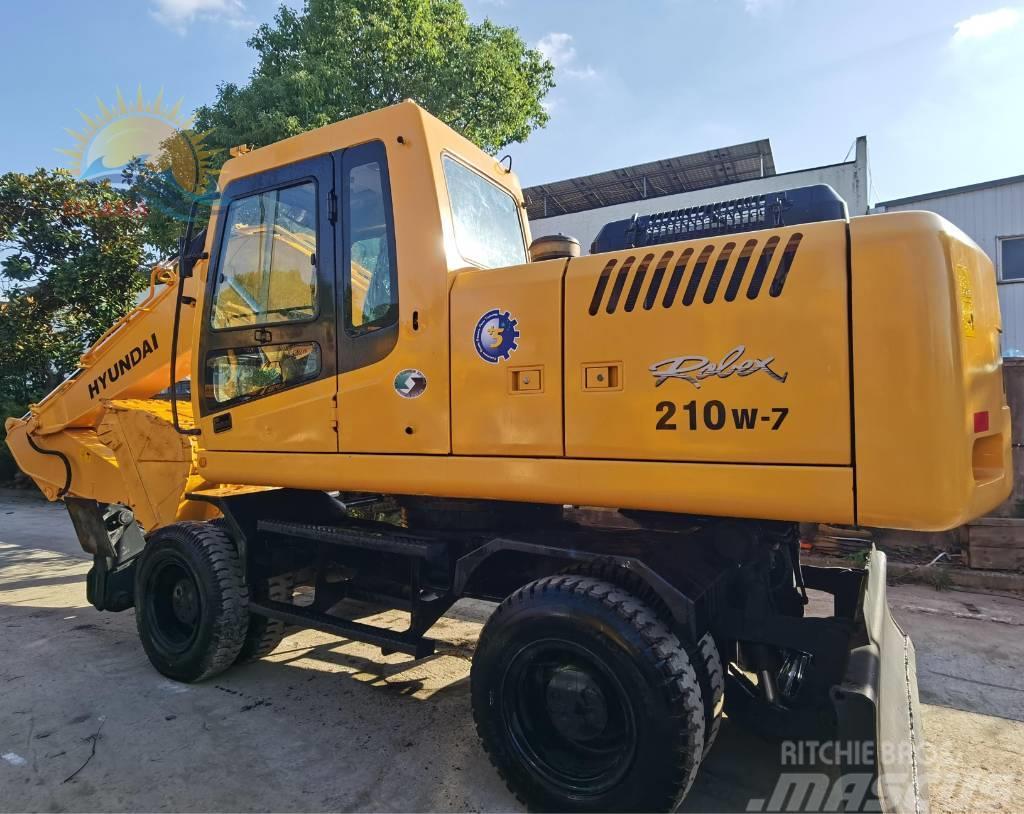 Hyundai R210W-7 Excavadoras de ruedas