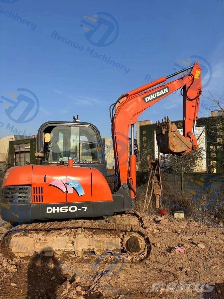 Doosan DH 60 Excavadoras sobre orugas