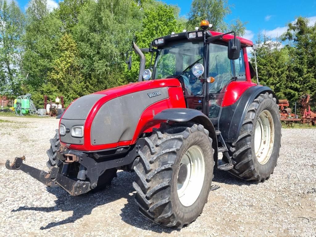 Valtra T 170 Tractores