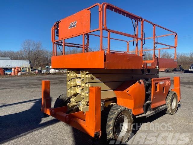 JLG 4394 RT Plataformas con brazo de elevación manual