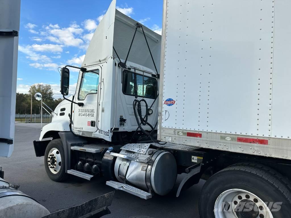 Mack Truck Camiones tractor