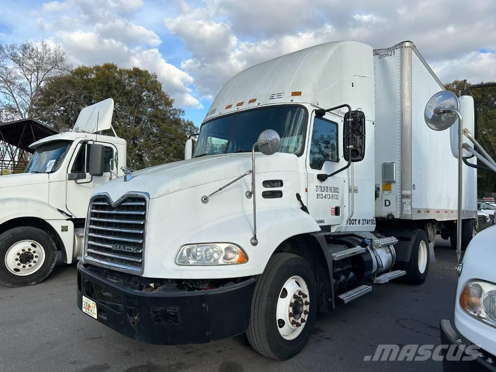 Mack Truck Camiones tractor