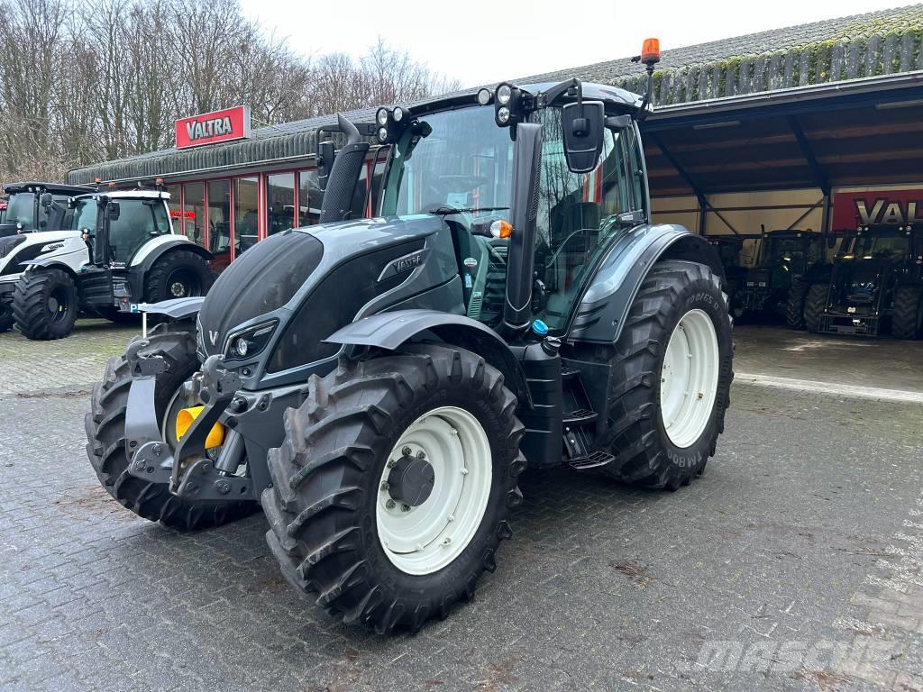 Valtra N124 Hitech Tractores