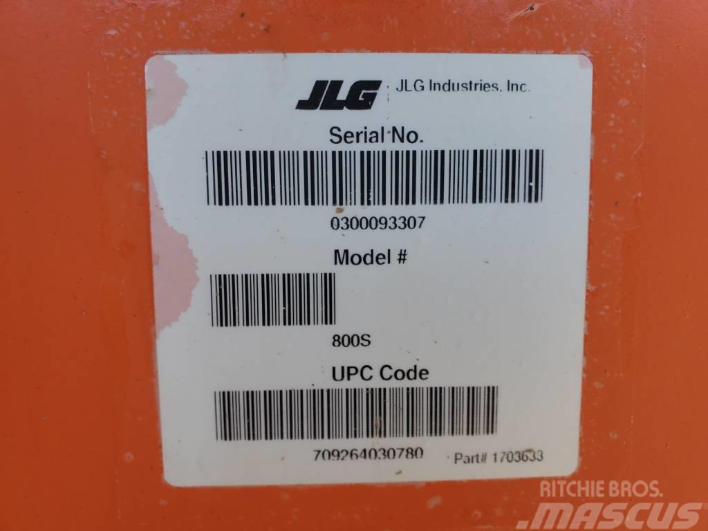 JLG 800 S Montacargas todo terreno