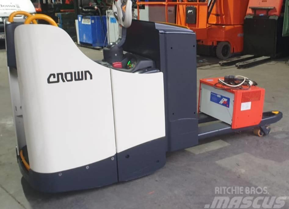 Crown WT 3040 Montacargas con plataformas de baja elevación