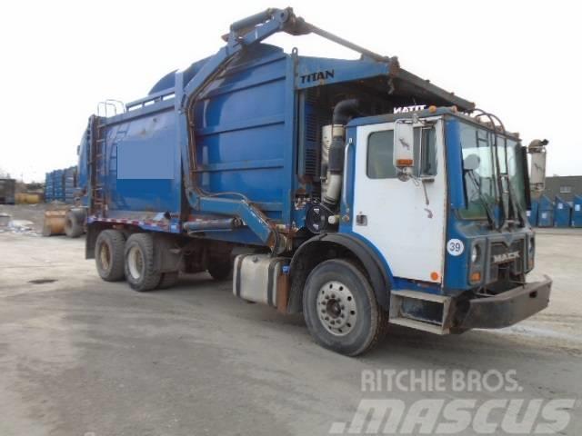 Mack MRU 613 Camiones de basura