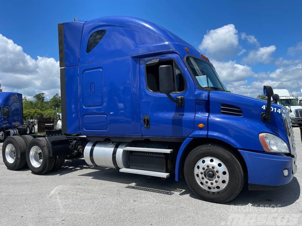 Freightliner Cascadia 113 Camiones tractor