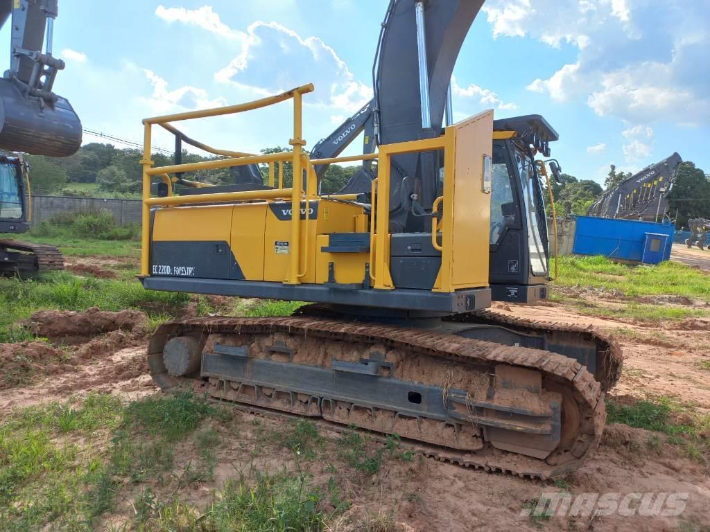 Volvo EC220DL Florestal Excavadoras sobre orugas