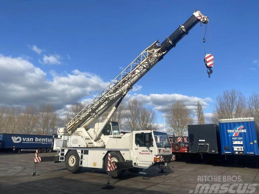 Liebherr LTM1030 Grúas todo terreno