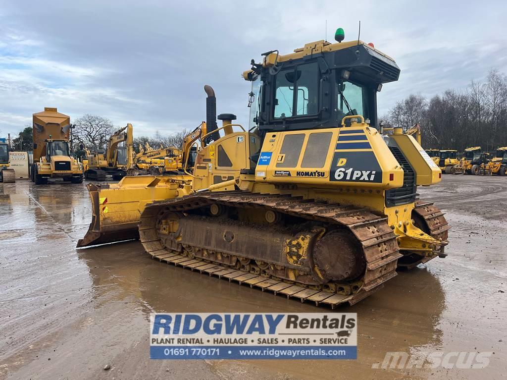 Komatsu D61PX-24 Buldozer sobre oruga