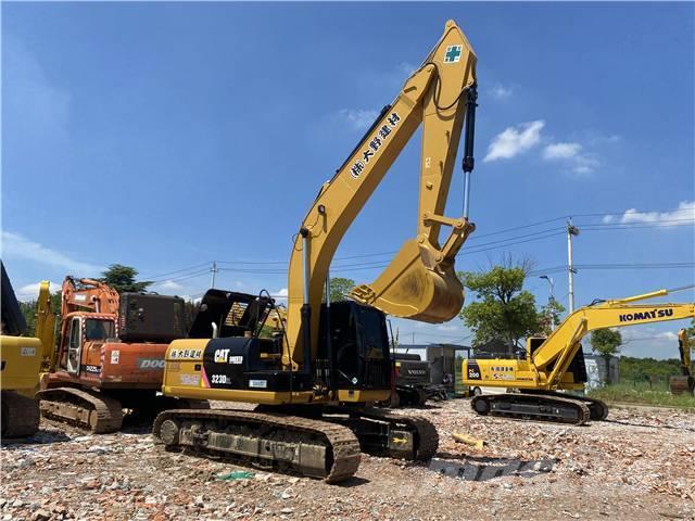 CAT 323D2L Excavadoras sobre orugas