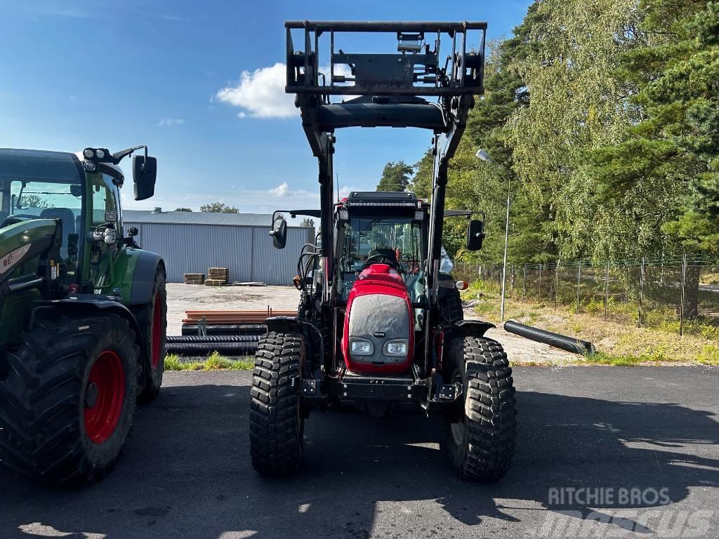 Valtra A75N Tractores