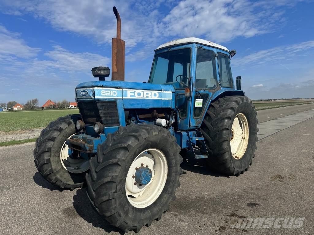 Ford 8210 Tractores