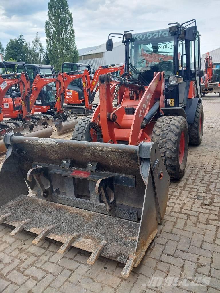 Kubota R 082 Cargadoras sobre ruedas