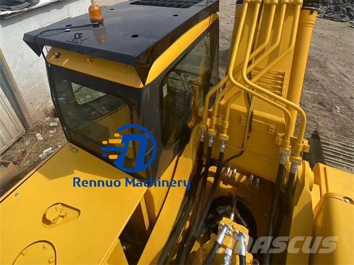 Komatsu 350-8 Excavadoras sobre orugas