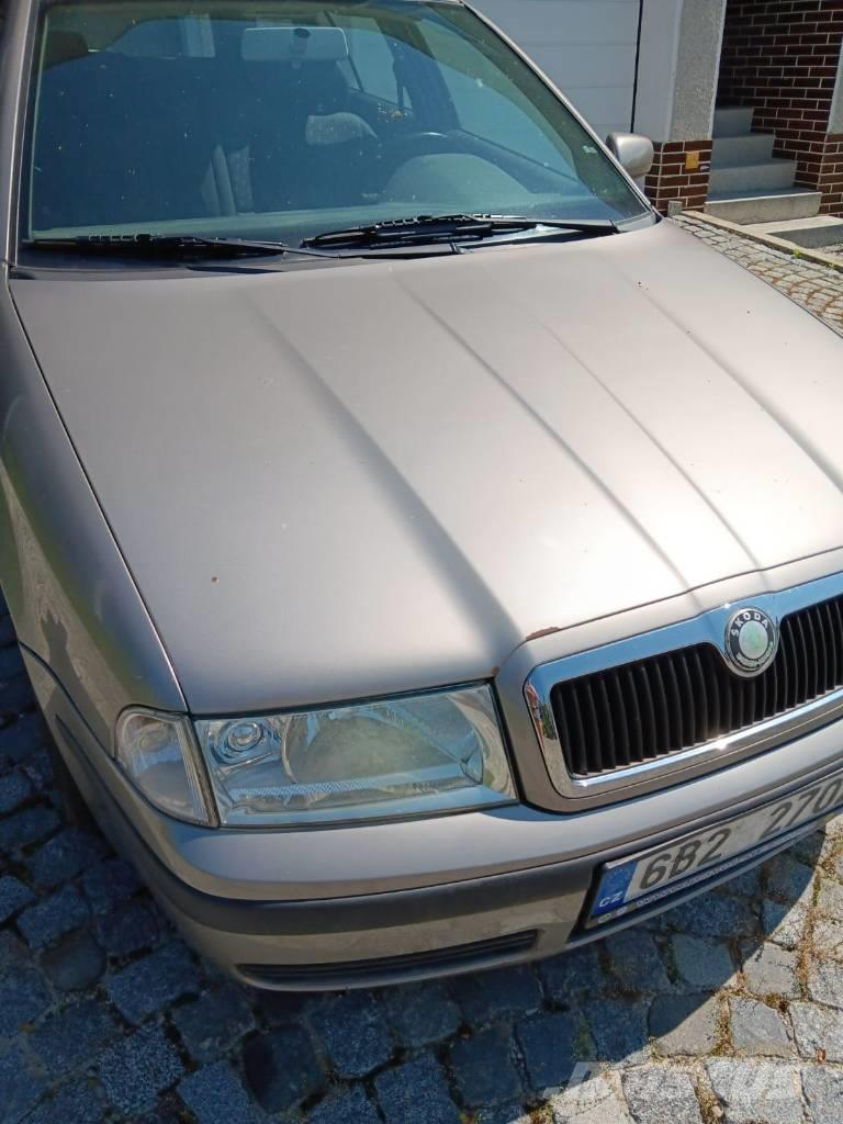 Skoda Octavia combi Carros