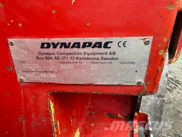 Dynapac CC 122 Rodillos de doble tambor