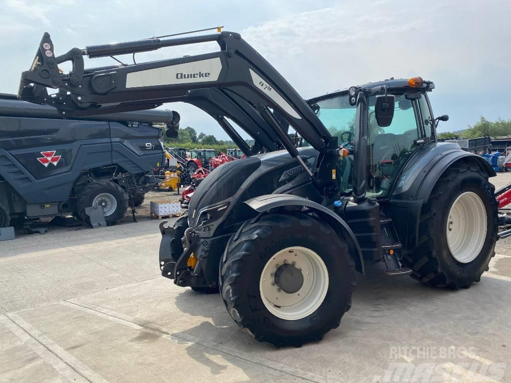 Valtra T214 Versu Tractores