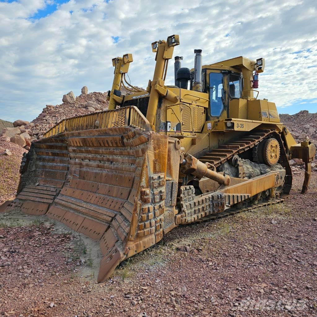 CAT D10R Buldozer sobre oruga