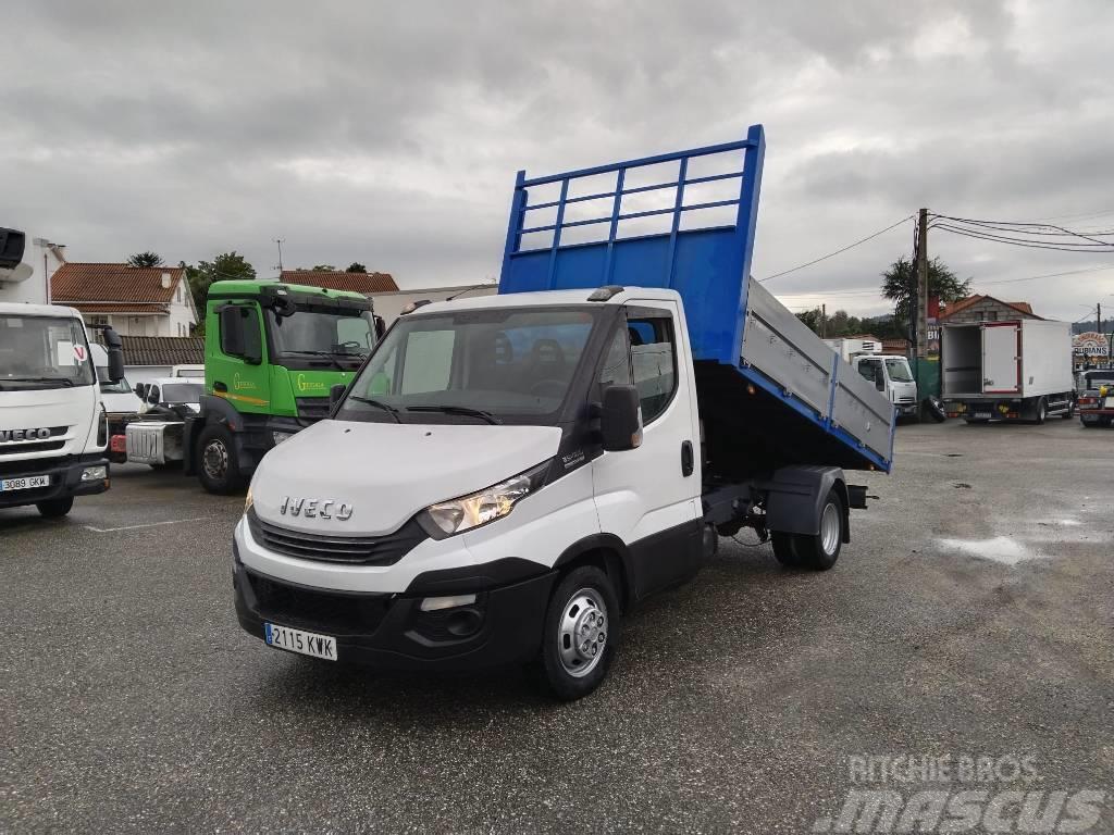 Iveco DAILY 35C16 Camiones de caja de lona