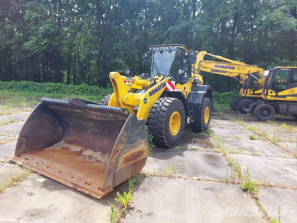 Komatsu WA320-8E0 Cargadoras sobre ruedas