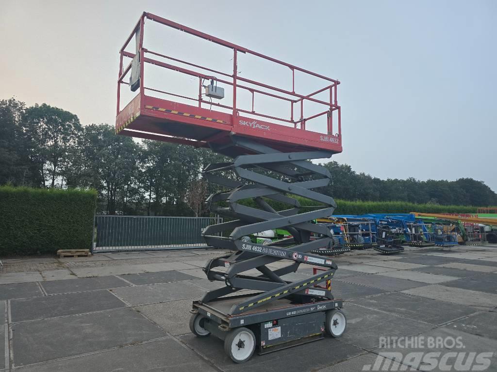 SkyJack SJ4632 schaarhoogwerker schaarlift hoogwerker lift Plataformas tijera