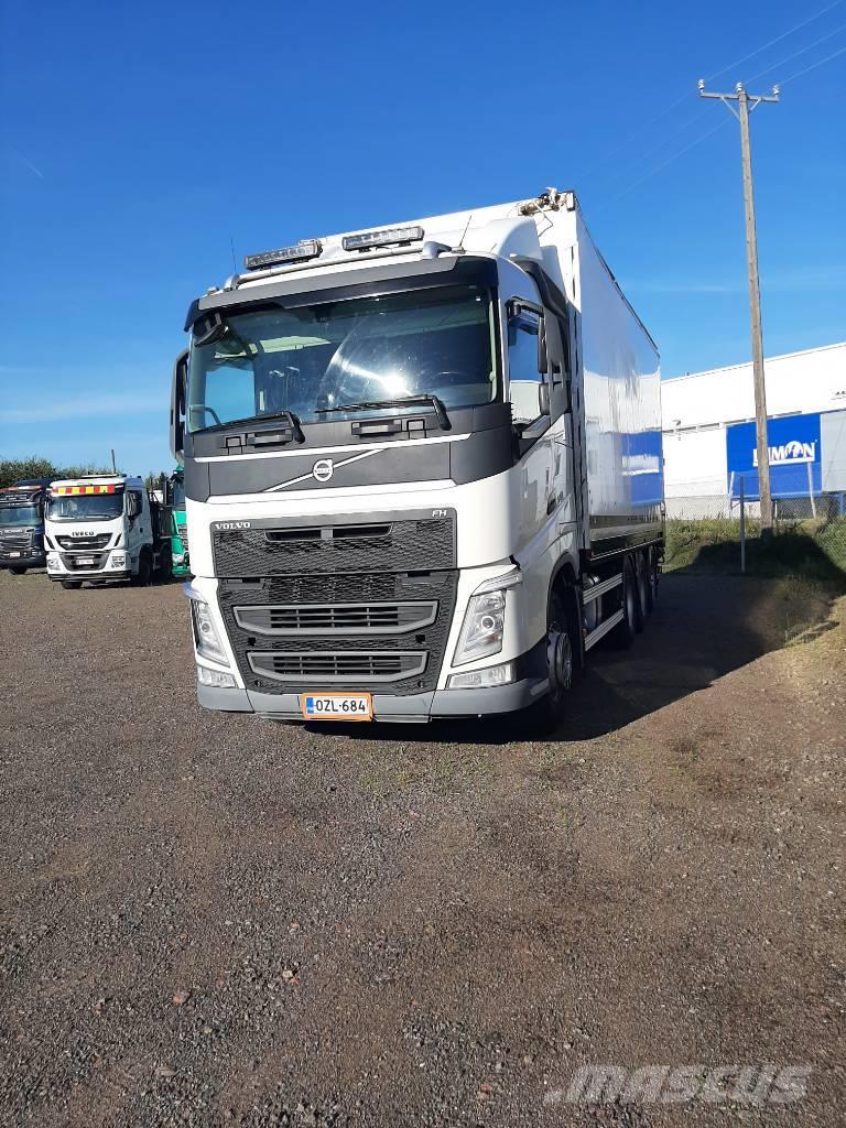 Volvo FH 13 Camiones de volteo para virutas de madera