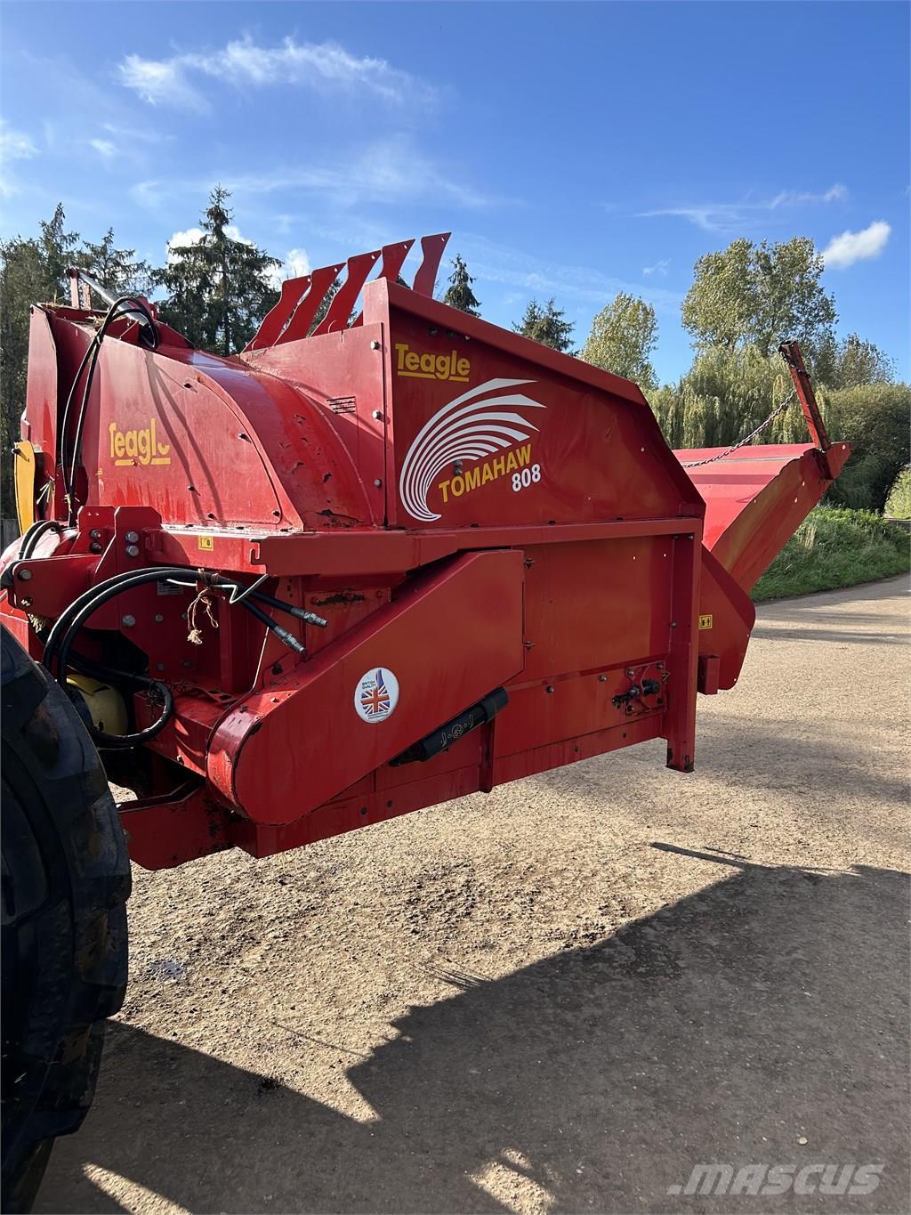 TEAGLE TOMAHAWK 808S Desmenuzadoras, cortadoras y desenrolladoras de pacas