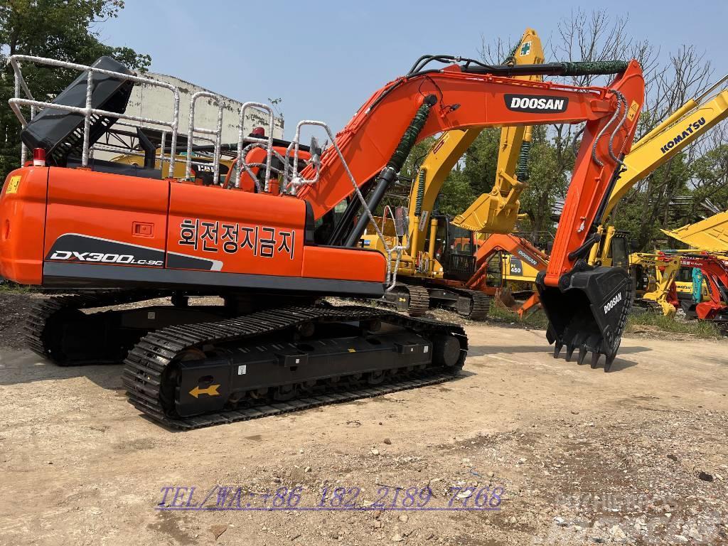 Doosan DX300 Excavadoras sobre orugas