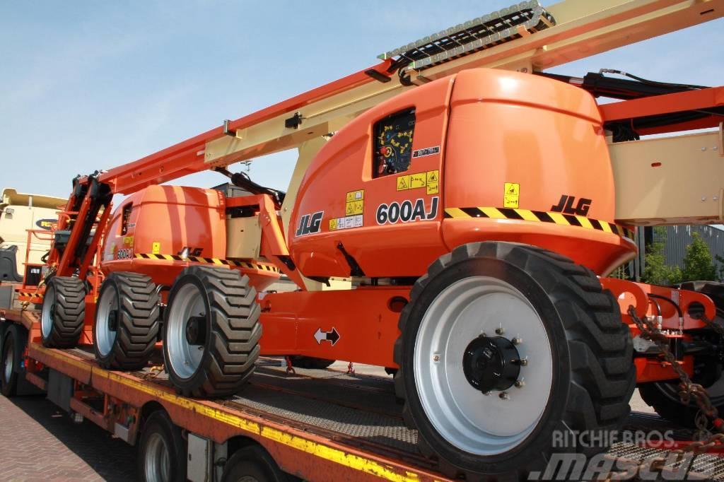 JLG 600 AJ Plataformas con brazo de elevación manual