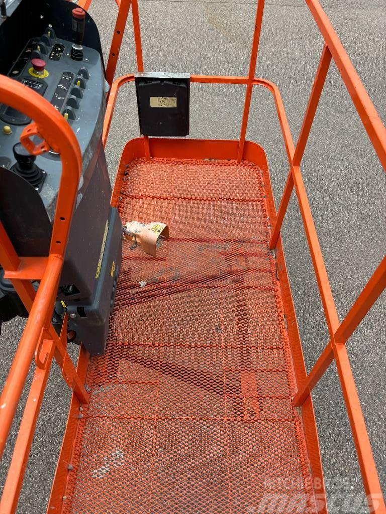 JLG 860 SJ Plataformas con brazo de elevación telescópico