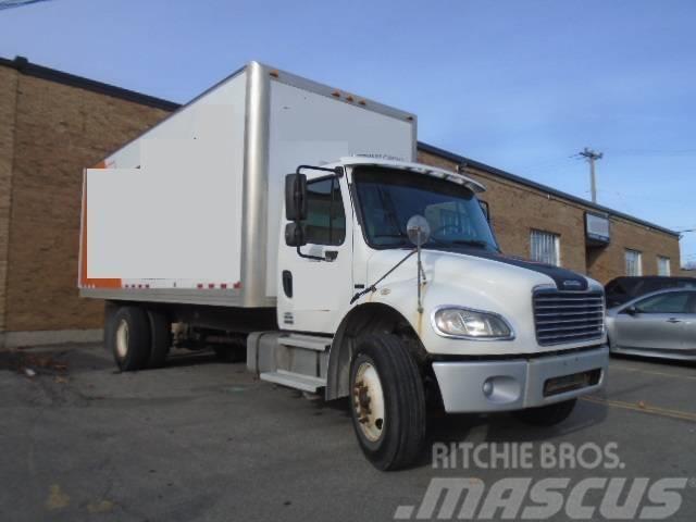 Freightliner M 106 Camiones con caja de remolque