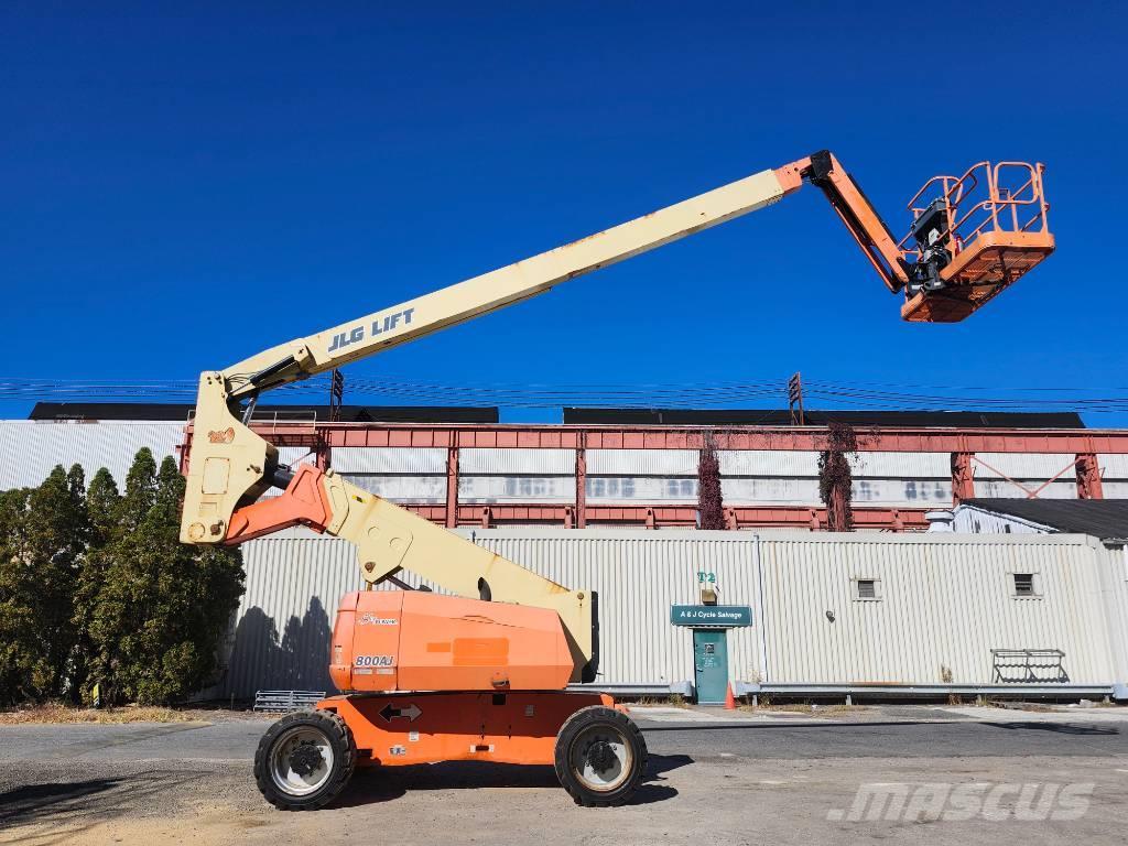 JLG 800 AJ Plataformas con brazo de elevación manual