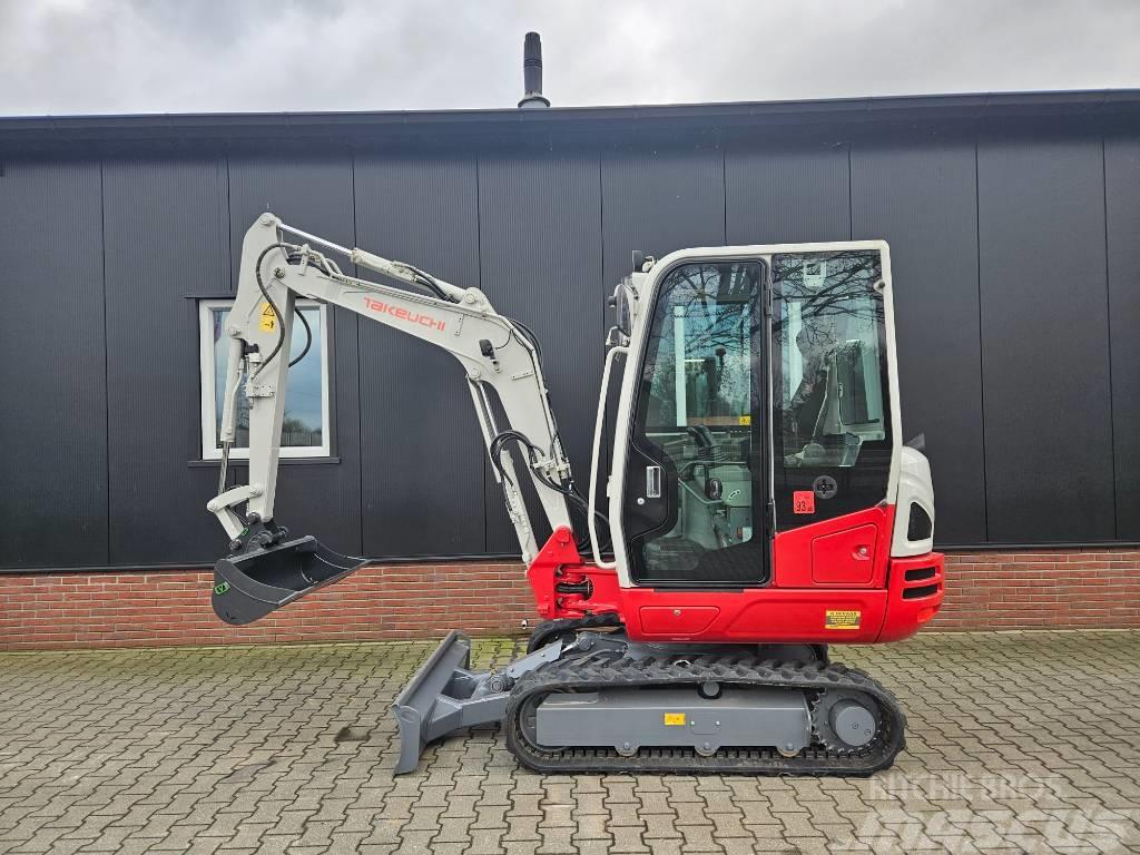 Takeuchi TB230 Miniexcavadoras