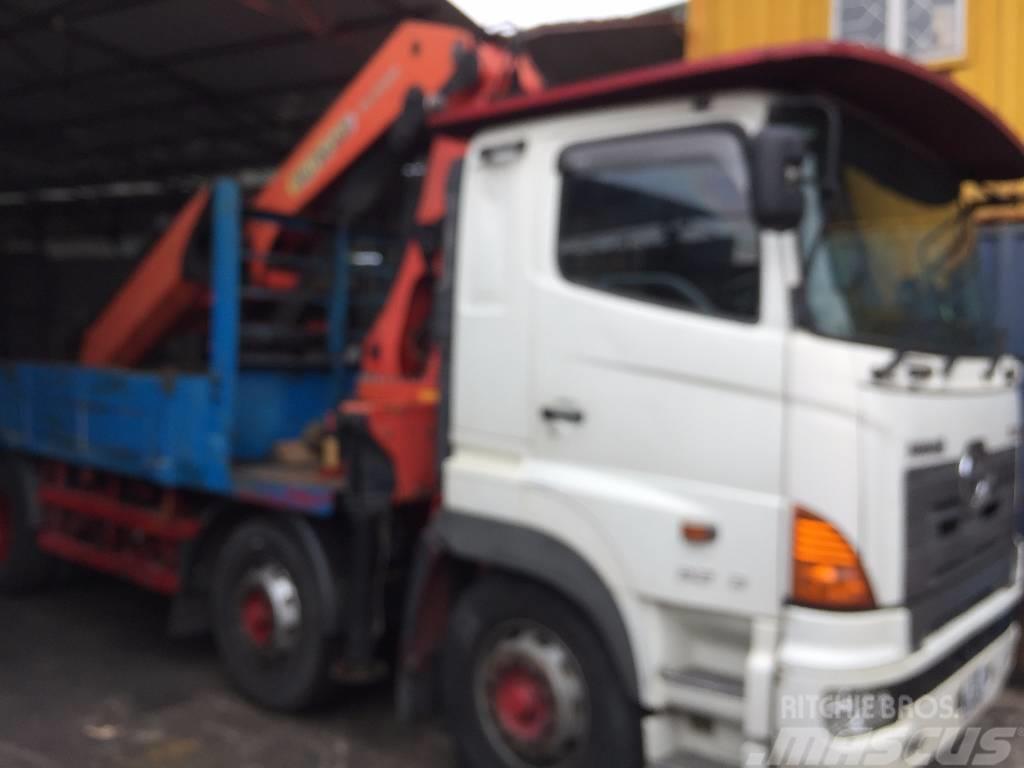 Hino 700 FY Camiones grúa