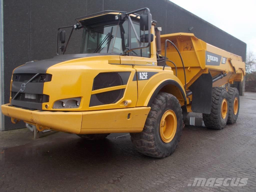 Volvo A25F Camiones de volteo rigidos