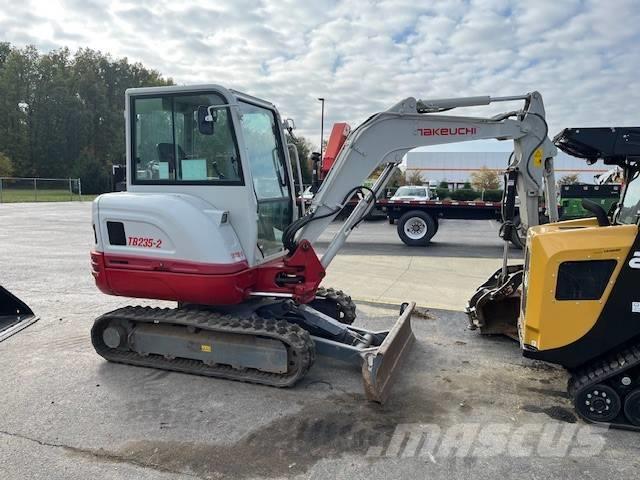 Takeuchi TB235 Miniexcavadoras