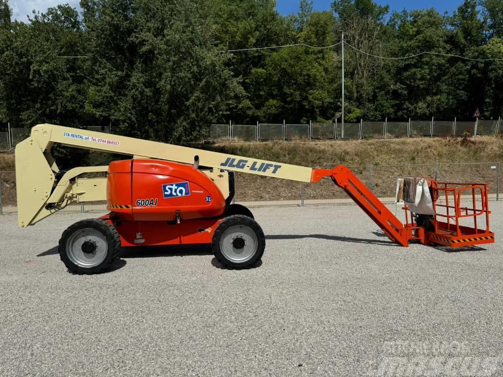 JLG 600 AJ Plataformas con brazo de elevación manual