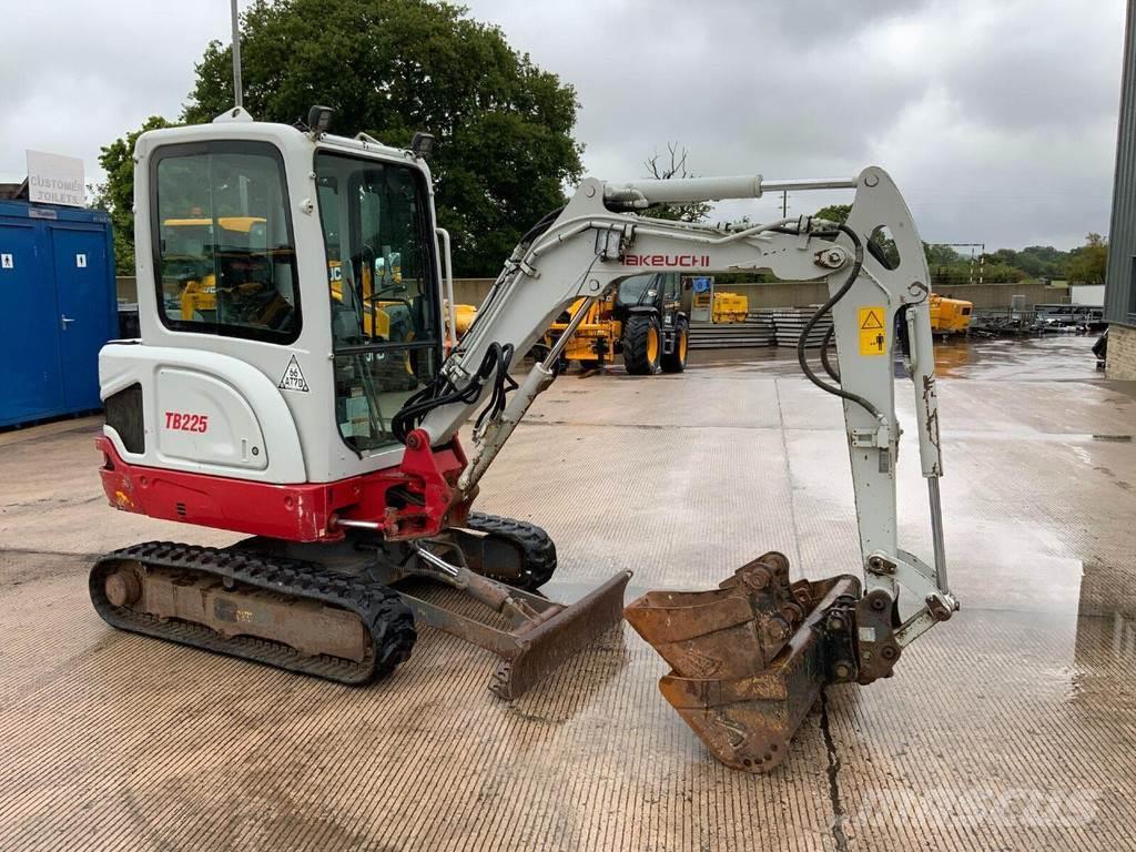 Takeuchi TB225 Miniexcavadoras