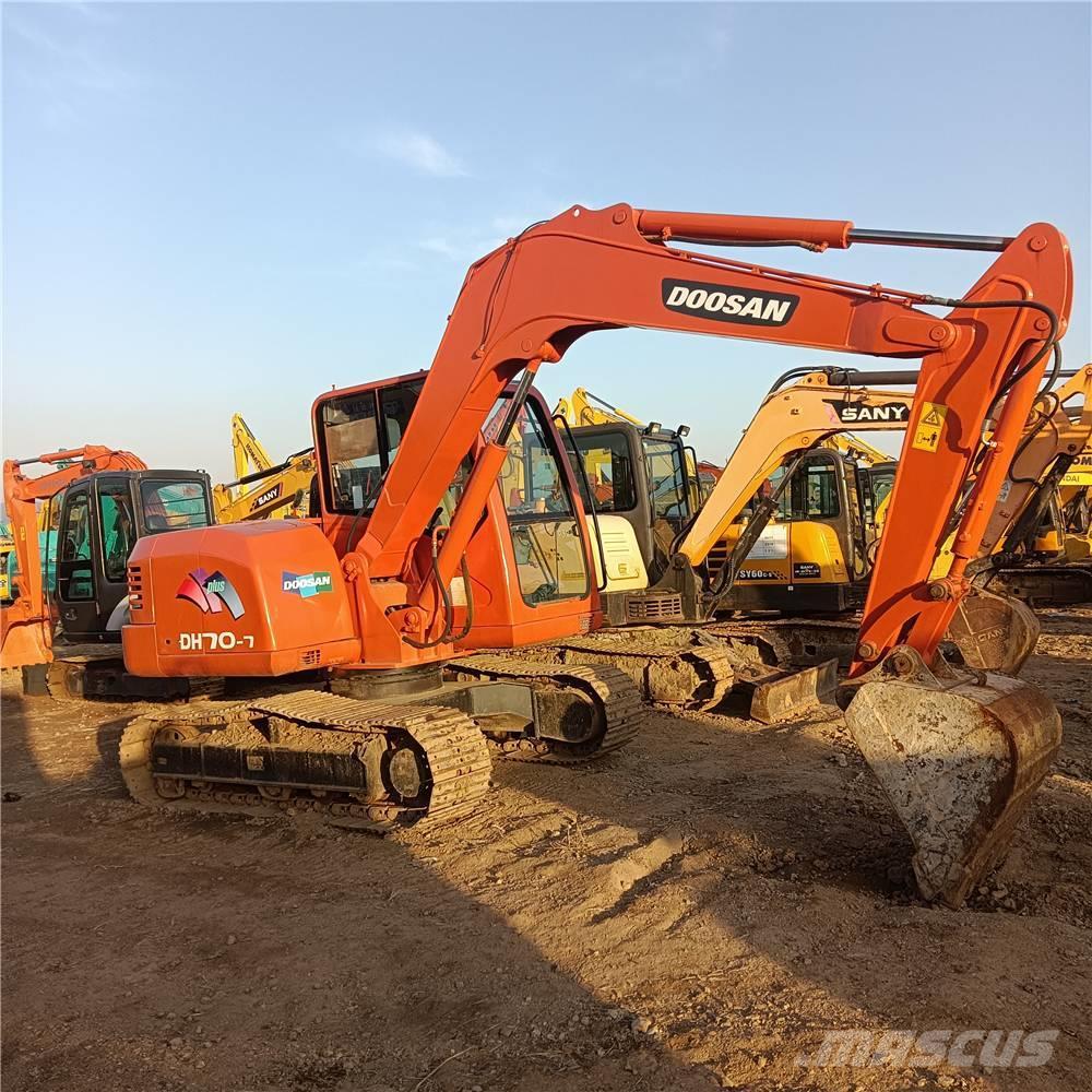 Doosan DH70 Excavadoras sobre orugas