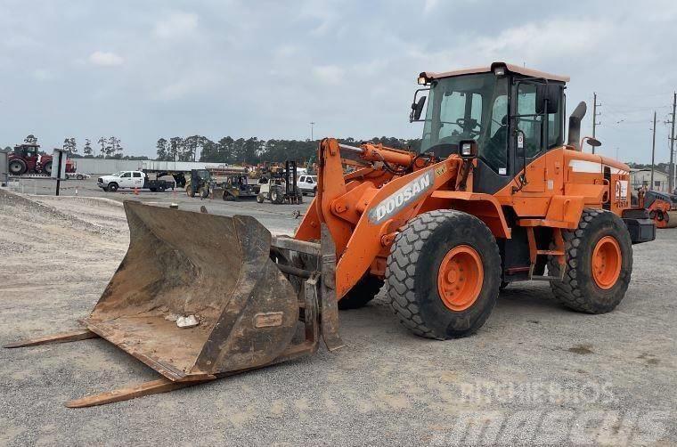 Doosan DL220-3 Cargadoras sobre ruedas