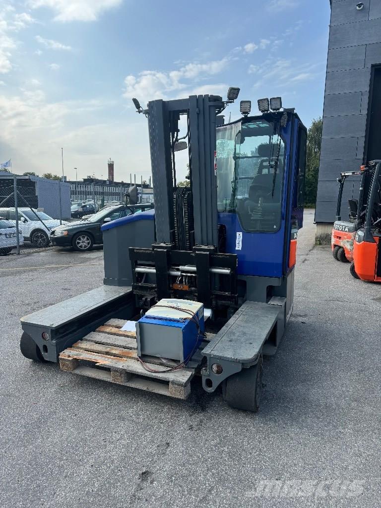 Combilift C4000ET Montacargas de 4 vías